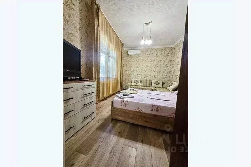 Дом в Краснодарский край, Геленджик Восточный пер., 19А (10 м) - Фото 1