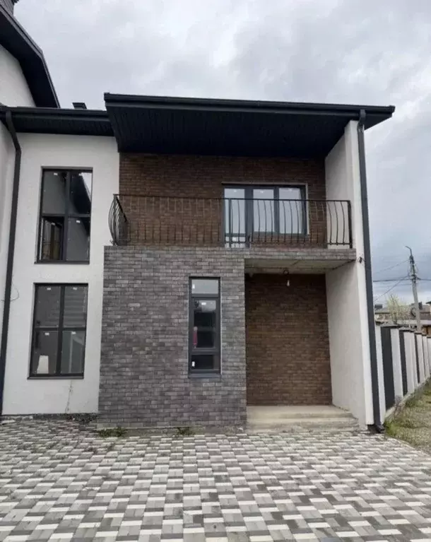 Таунхаус в Ставропольский край, Пятигорск ул. Смирнова, 31 (181 м) - Фото 1