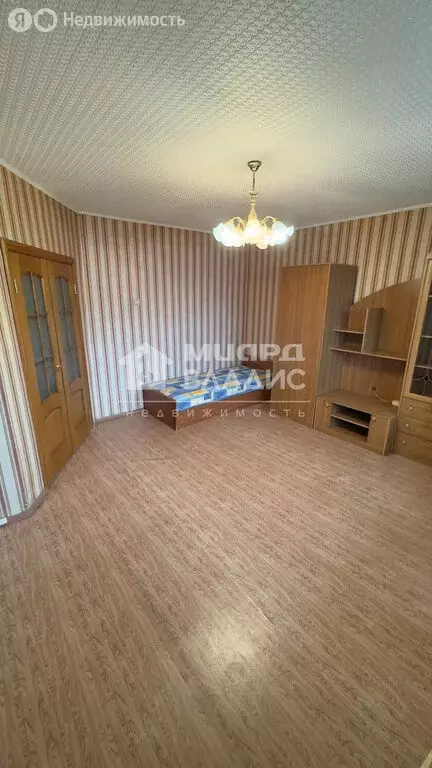 1-комнатная квартира: Омск, улица Крупской, 12 (42.4 м) - Фото 0