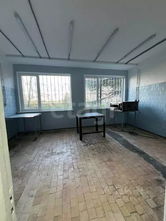 Помещение свободного назначения в Крым, Ялта ш. Южнобережное, 43А (212 ... - Фото 1