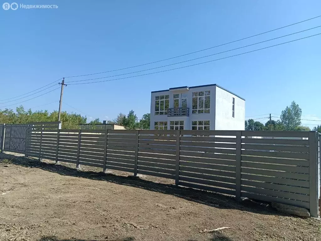 Дом в аул Новая Адыгея, Красная улица, 90 (150 м) - Фото 1