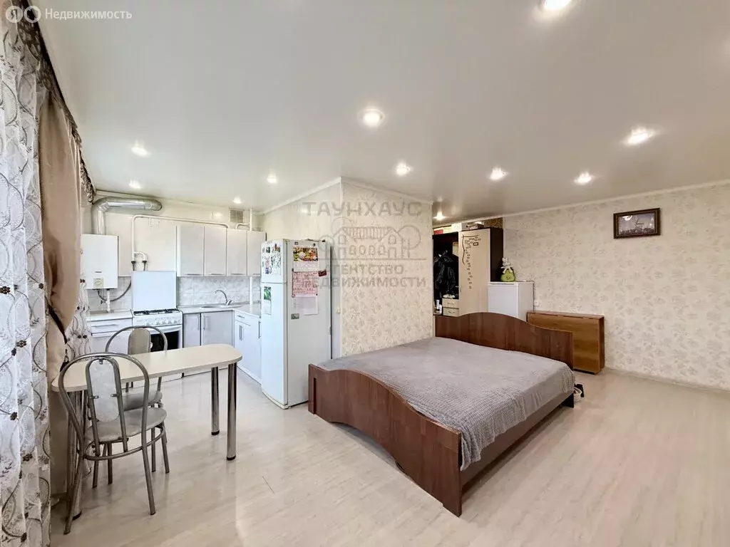 3-комнатная квартира: Нефтекамск, Комсомольский проспект, 3 (57 м) - Фото 2