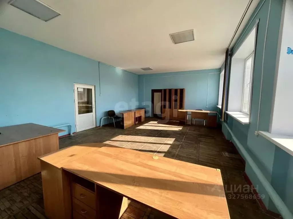 Офис в Астраханская область, Приволжский район, с. Карагали Зеленая ... - Фото 1