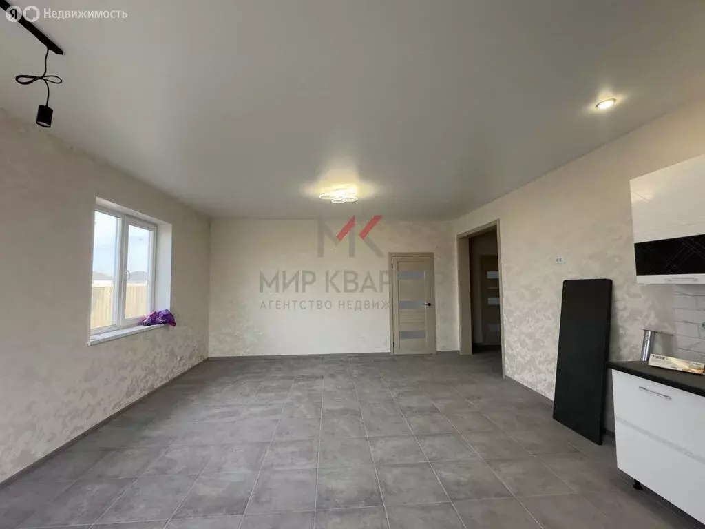 Дом в Усть-Абаканский район, посёлок Тепличный, улица С.А. Есенина, 66 ... - Фото 2