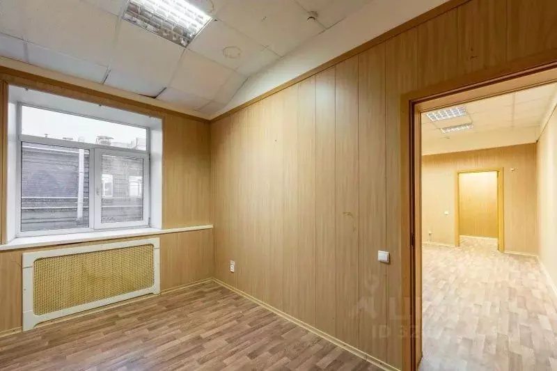 Торговая площадь в Санкт-Петербург ул. Комсомола, 1-3И (18 м) - Фото 1