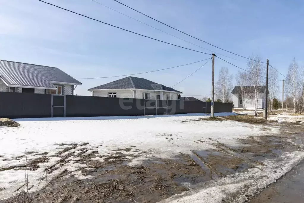 Дом в Тюменская область, Тюменский муниципальный округ, с. Чикча, ... - Фото 1