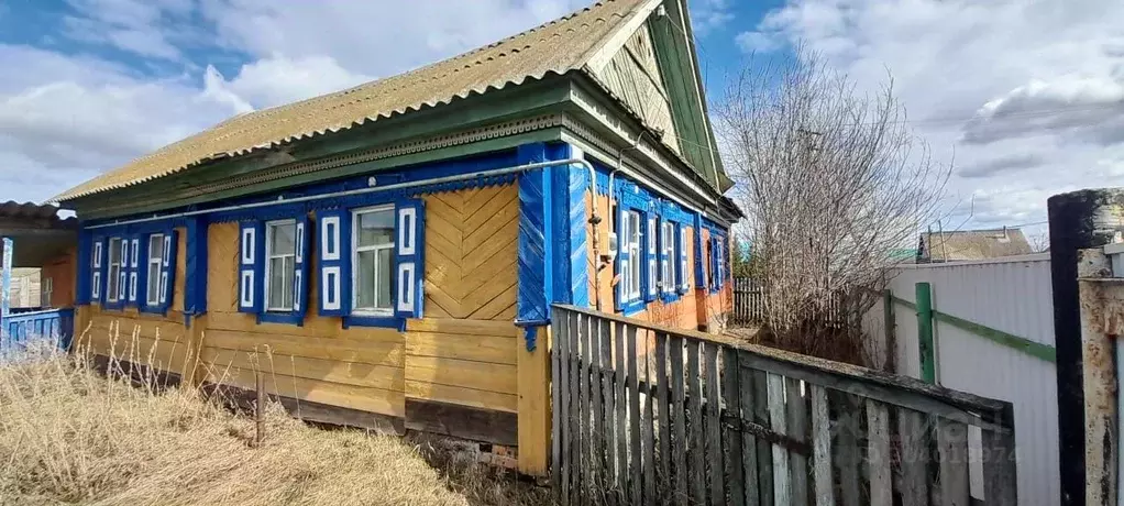 Дом в Башкортостан, Шаранский район, Базгиевский сельсовет, д. Старые ... - Фото 0