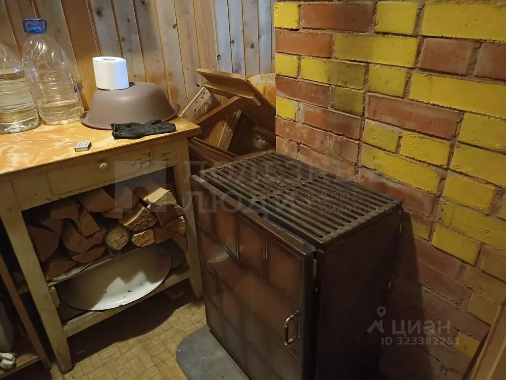 Дом в Новгородская область, Окуловский район, Угловское городское ... - Фото 1