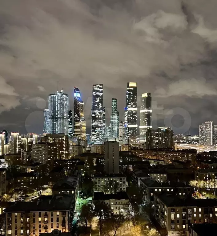 1-к. квартира, 444 м, 16/21 эт. - Фото 0