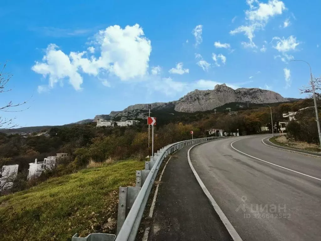 Участок в Крым, Ялта муниципальный округ, Кореиз пгт ш. Алупкинское, 9 ... - Фото 1