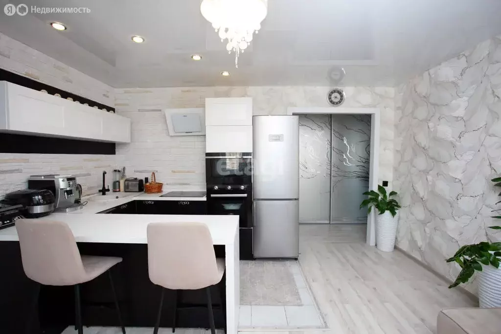 2-комнатная квартира: Тюмень, Ямбургский проезд, 3 (52 м) - Фото 1
