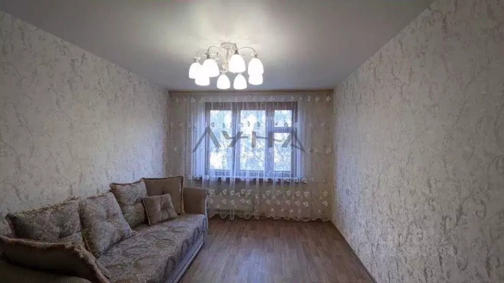 3-к кв. Татарстан, Набережные Челны 29-й комплекс, 12 (58.2 м) - Фото 0