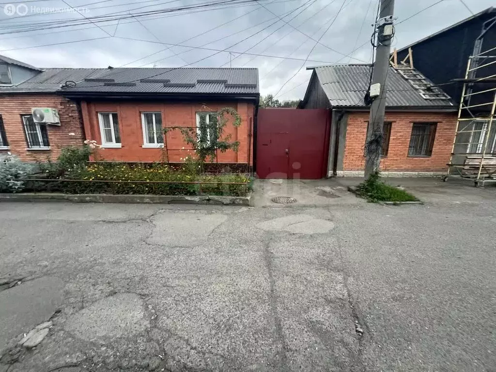 1-комнатная квартира: Владикавказ, улица Братьев Щукиных, 20 (29 м) - Фото 0