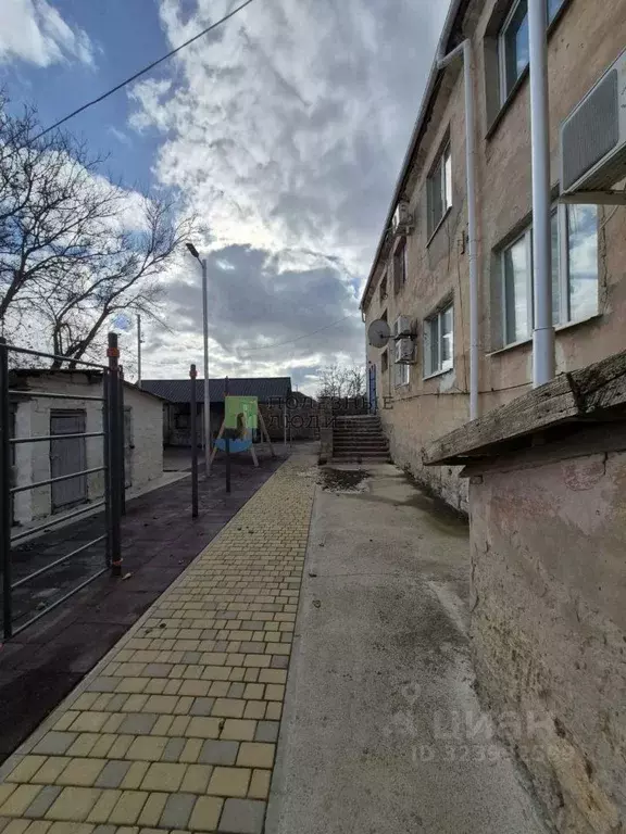 2-к кв. Крым, Сакский район, Суворовское с/пос, с. Каменоломня ул. ... - Фото 1