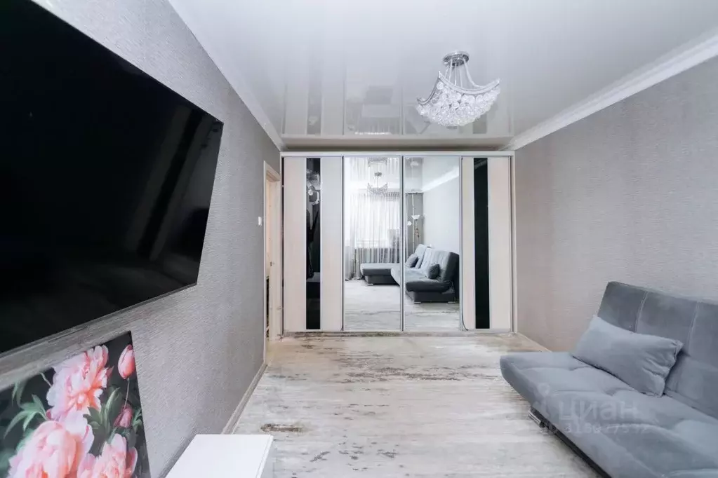 2-к кв. Татарстан, Казань ул. Батыршина, 13 (50.0 м) - Фото 0