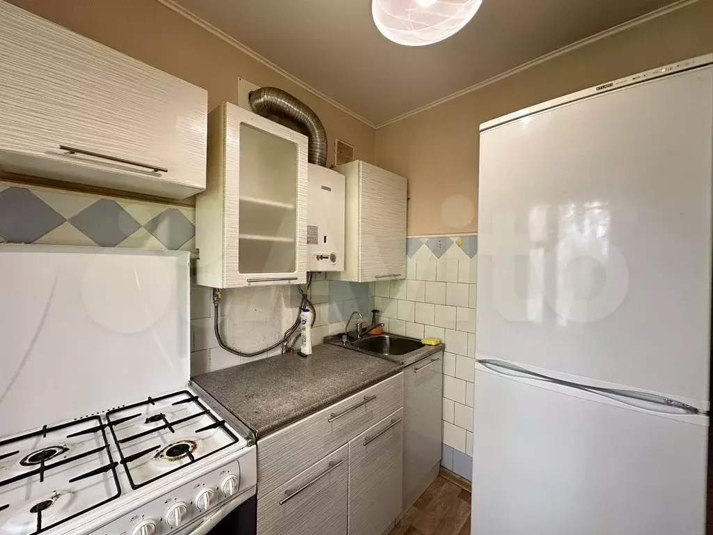 2-к. квартира, 42 м, 5/5 эт. - Фото 0