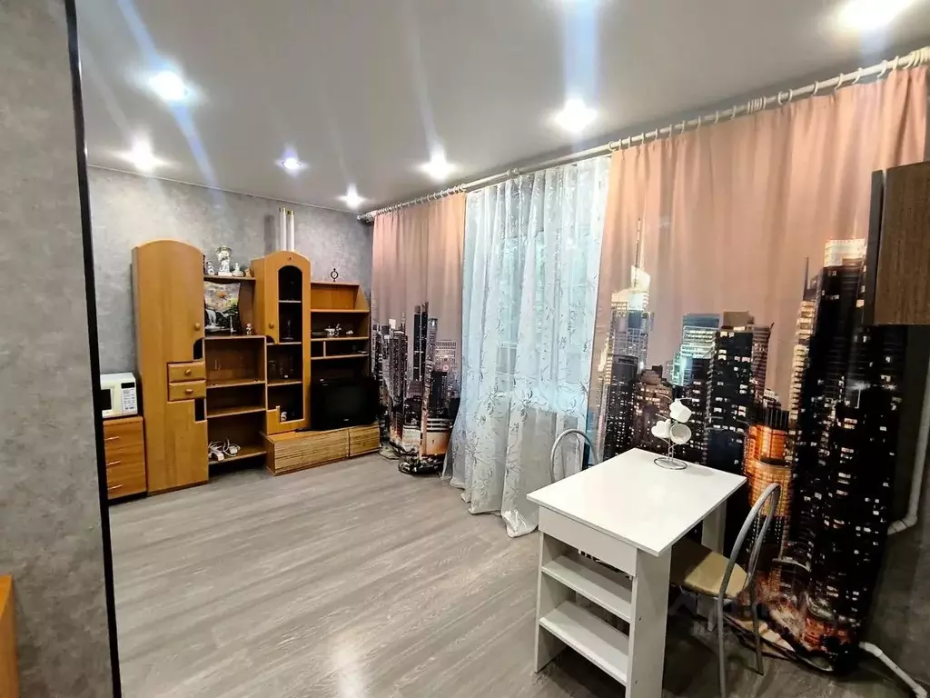 Комната Ленинградская область, Гатчина ул. Рощинская, 3к2 (32.0 м) - Фото 1