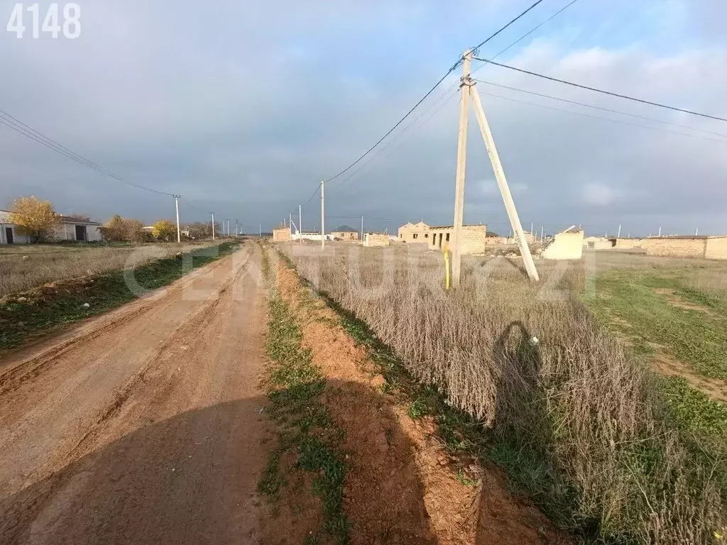 Участок в Крым, Сакский район, Суворовское с/пос, с. Великое ул. ... - Фото 1