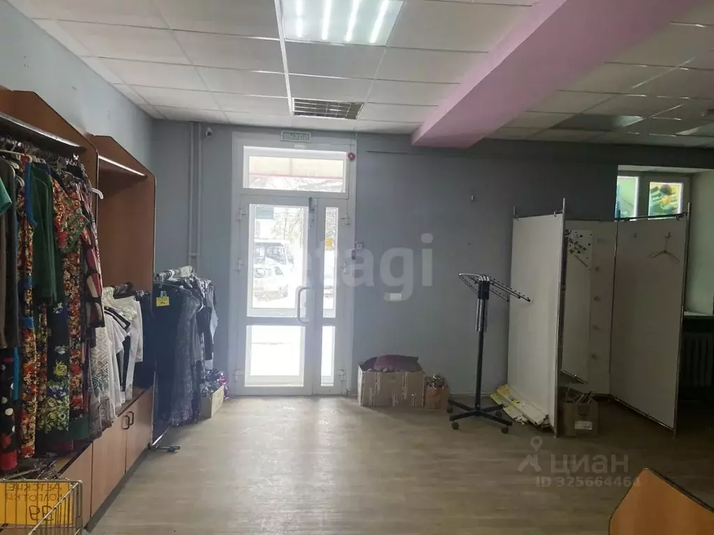 Торговая площадь в Челябинская область, Озерск просп. Ленина, 63 (90 ... - Фото 2