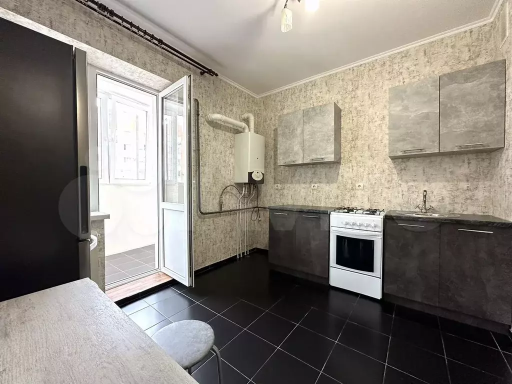 1-к. квартира, 38 м, 10/12 эт. - Фото 1