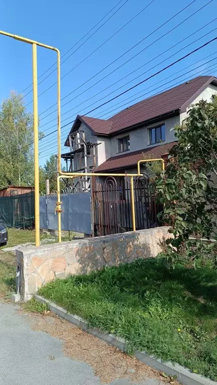 Дом в Свердловская область, Среднеуральск муниципальный округ, д. ... - Фото 1