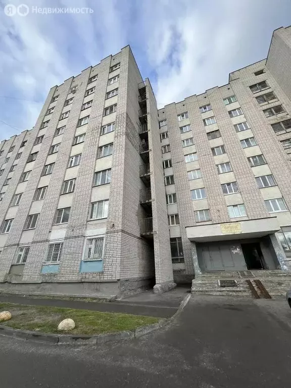 1к в 8-комнатной квартире (16.7 м) - Фото 2