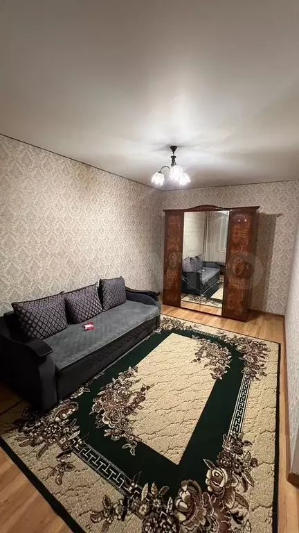 2-к. квартира, 70 м, 1/2 эт. - Фото 0