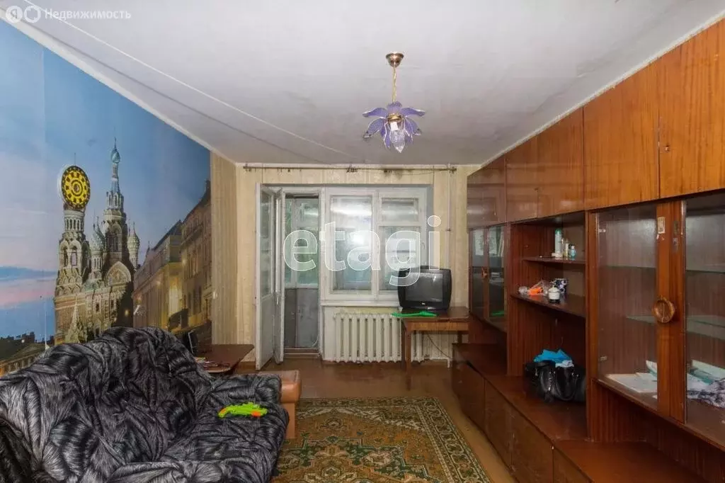 3-комнатная квартира: село Гагарино, улица Гагарина, 40А (57.8 м) - Фото 1