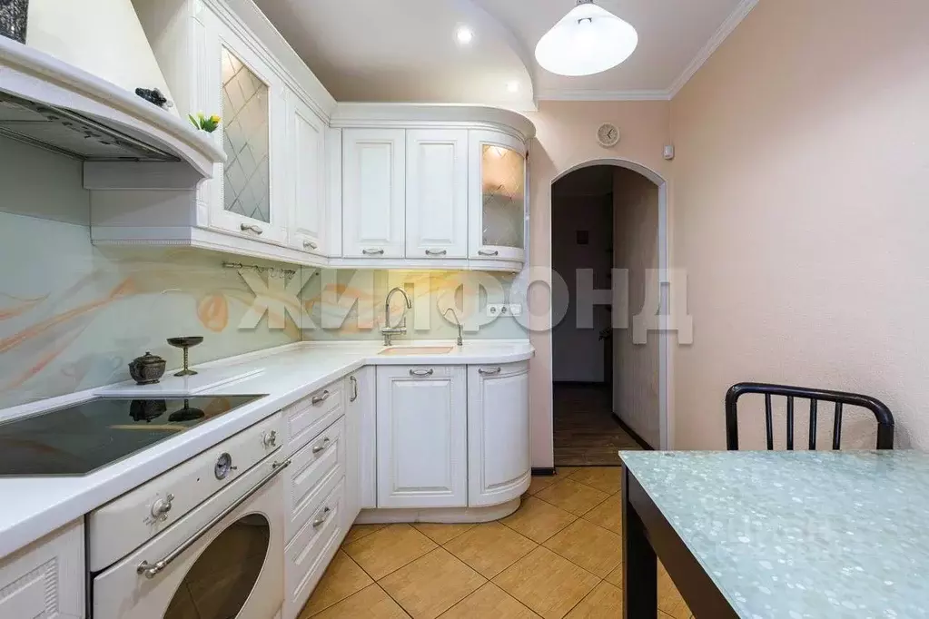 3-к кв. Новосибирская область, Новосибирск ул. Балакирева, 1 (71.7 м) - Фото 1