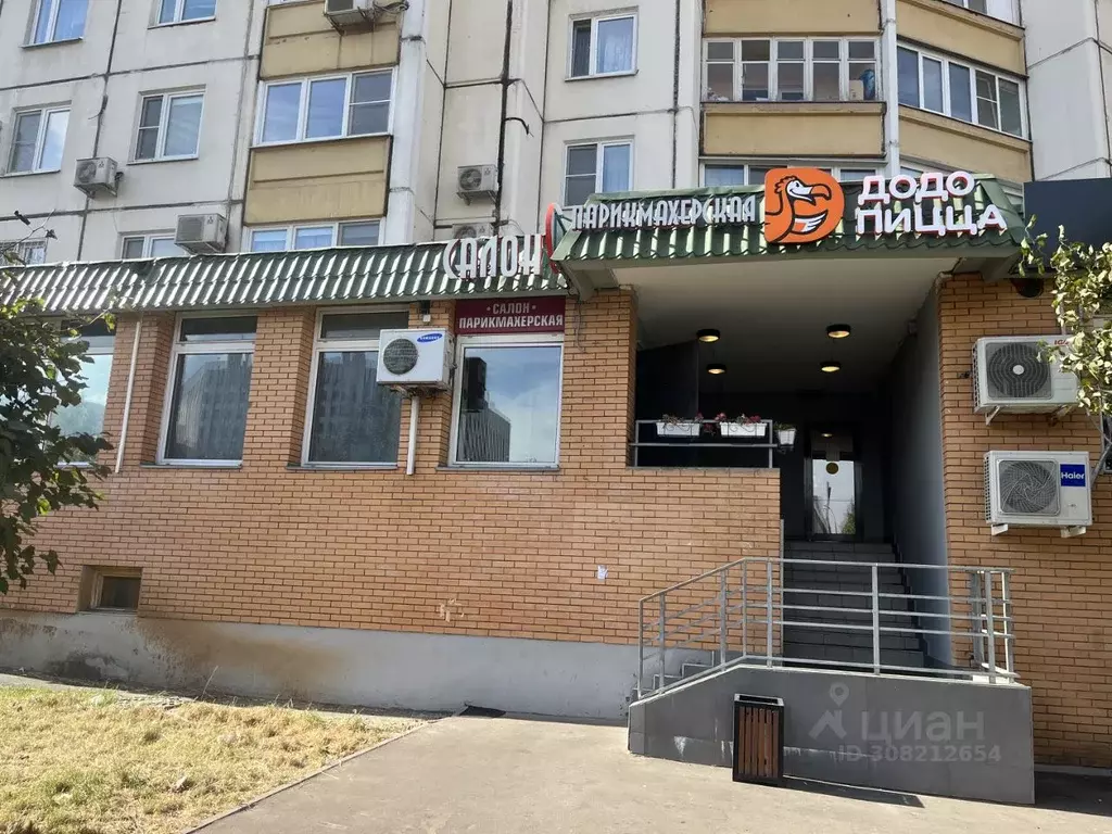 Торговая площадь в Москва ул. Академика Анохина, 56 (71 м) - Фото 0