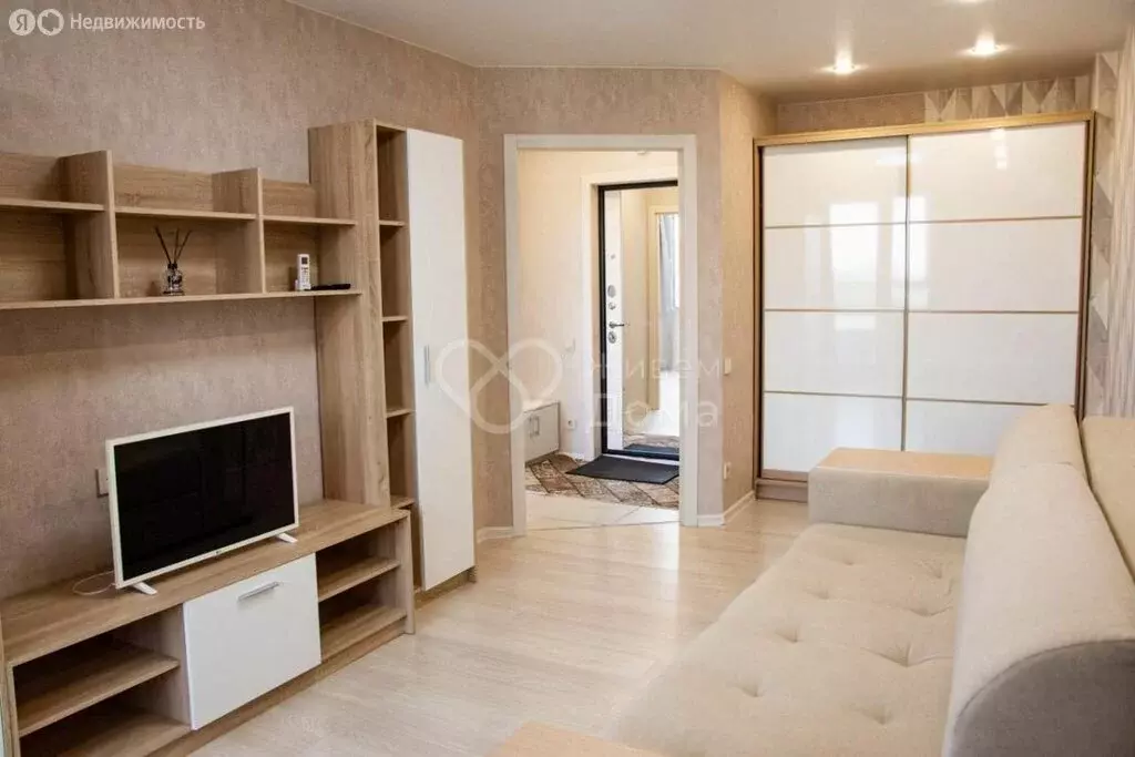 1-комнатная квартира: Волгоград, улица Расула Гамзатова, 19 (36.7 м) - Фото 1