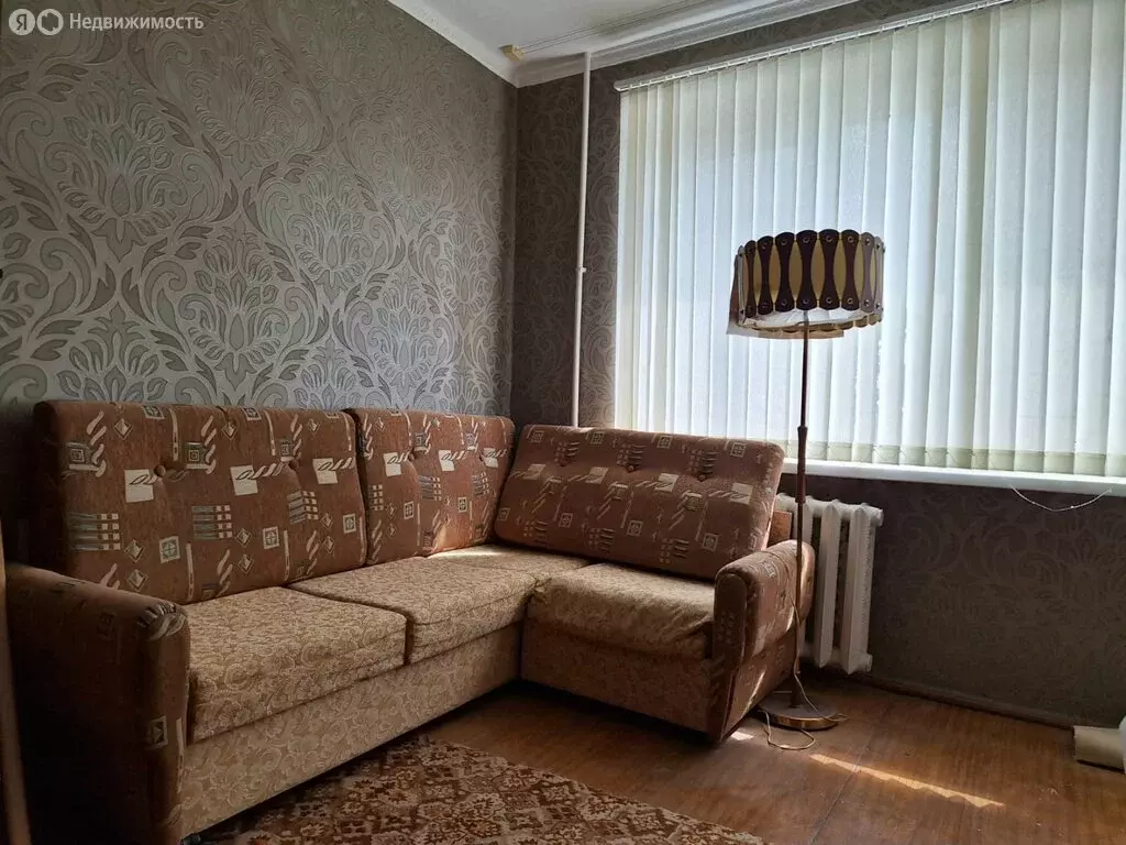 3-комнатная квартира: Армавир, улица Советской Армии, 214/3 (63 м) - Фото 1