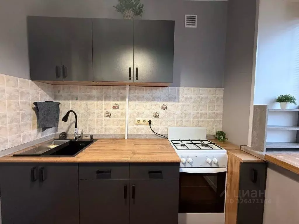 2-к кв. Тюменская область, Тюмень ул. Мельникайте, 103 (50.0 м) - Фото 1