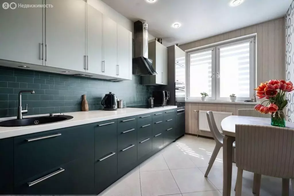 2-комнатная квартира: Краснодар, улица Красных Партизан, 1/4к4 (55 м) - Фото 0