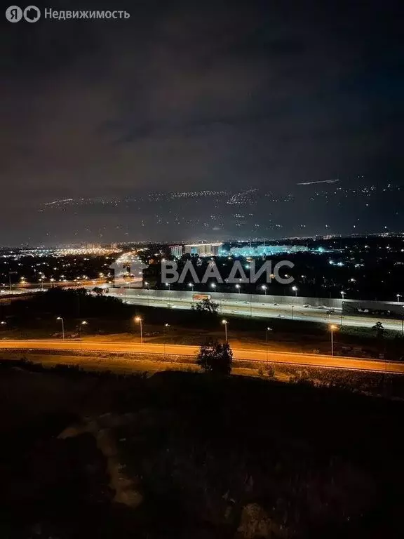 2-комнатная квартира: посёлок городского типа Мирный, Крымская улица, ... - Фото 1