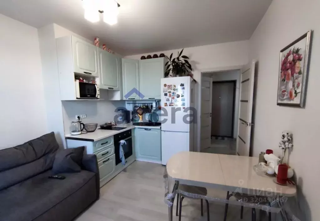 2-к кв. Татарстан, Казань ул. Братьев Батталовых, 20к1 (37.1 м) - Фото 0