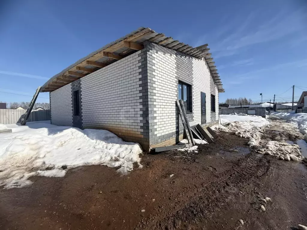 Дом в Башкортостан, Иглинский район, с. Акбердино Лесная ул., 11 (110 ... - Фото 1