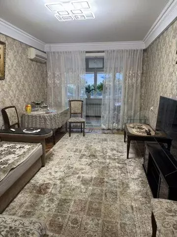 2-к. квартира, 70 м, 5/10 эт. - Фото 0