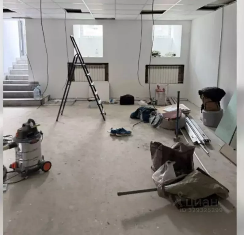 Помещение свободного назначения в Москва ул. Соловьиная Роща, 16 (300 ... - Фото 2