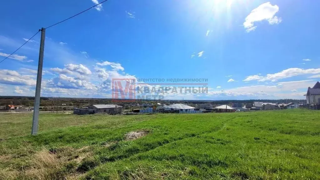 Участок в Белгородская область, Старооскольский городской округ, с. ... - Фото 1