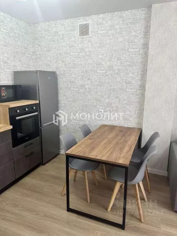 2-к кв. Белгородская область, Старый Оскол Космос мкр, 11А (42.0 м) - Фото 2