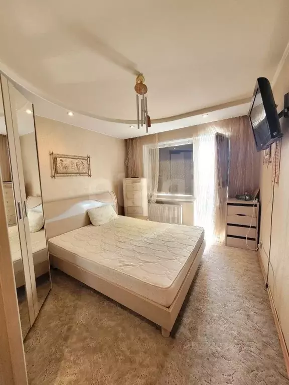 3-к кв. Ханты-Мансийский АО, Нижневартовск ул. Дружбы Народов, 15 ... - Фото 1