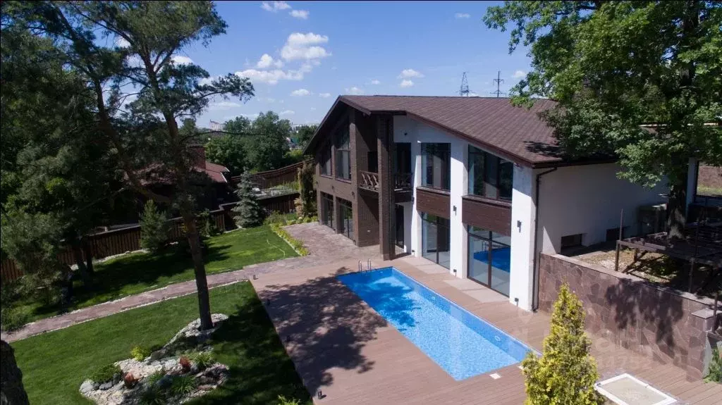 Коттедж в Саратовская область, Саратов ш. Усть-курдюмское (390 м) - Фото 1
