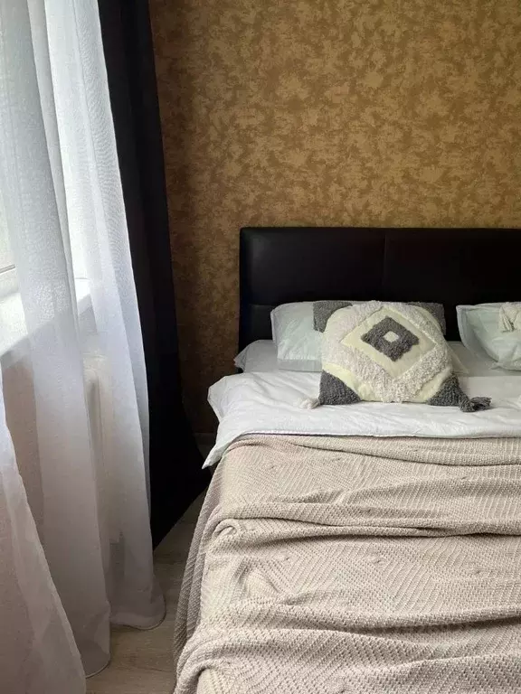 3-к кв. Свердловская область, Екатеринбург ул. Ясная, 24 (58.0 м) - Фото 1