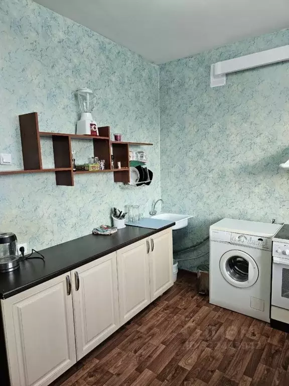 2-к кв. Ямало-Ненецкий АО, Новый Уренгой просп. Мира, 22к3 (64.0 м) - Фото 1