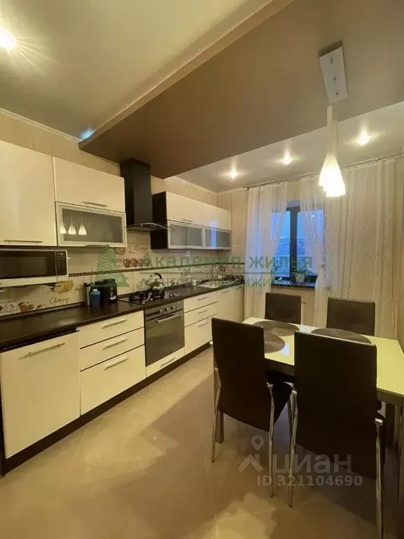 2-к кв. Саратовская область, Саратов Барнаульская ул., 2Б (70.5 м) - Фото 1