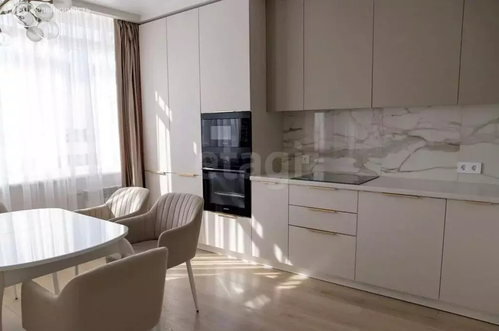 2-комнатная квартира: Сыктывкар, улица Куратова, 72 (58.8 м) - Фото 1