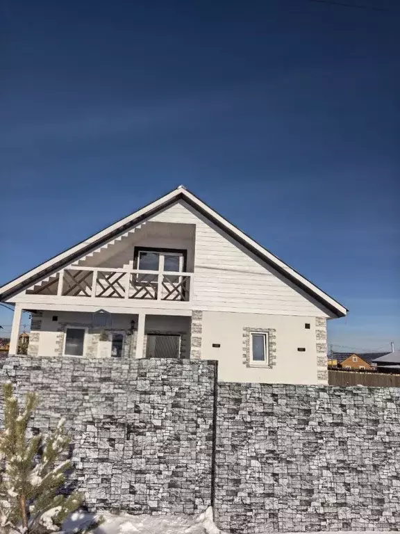 Дом в Иркутская область, Иркутский муниципальный округ, д. Карлук ул. ... - Фото 1