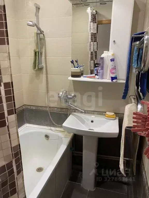 3-к кв. Курская область, Курск ул. Серегина, 8 (61.5 м) - Фото 1