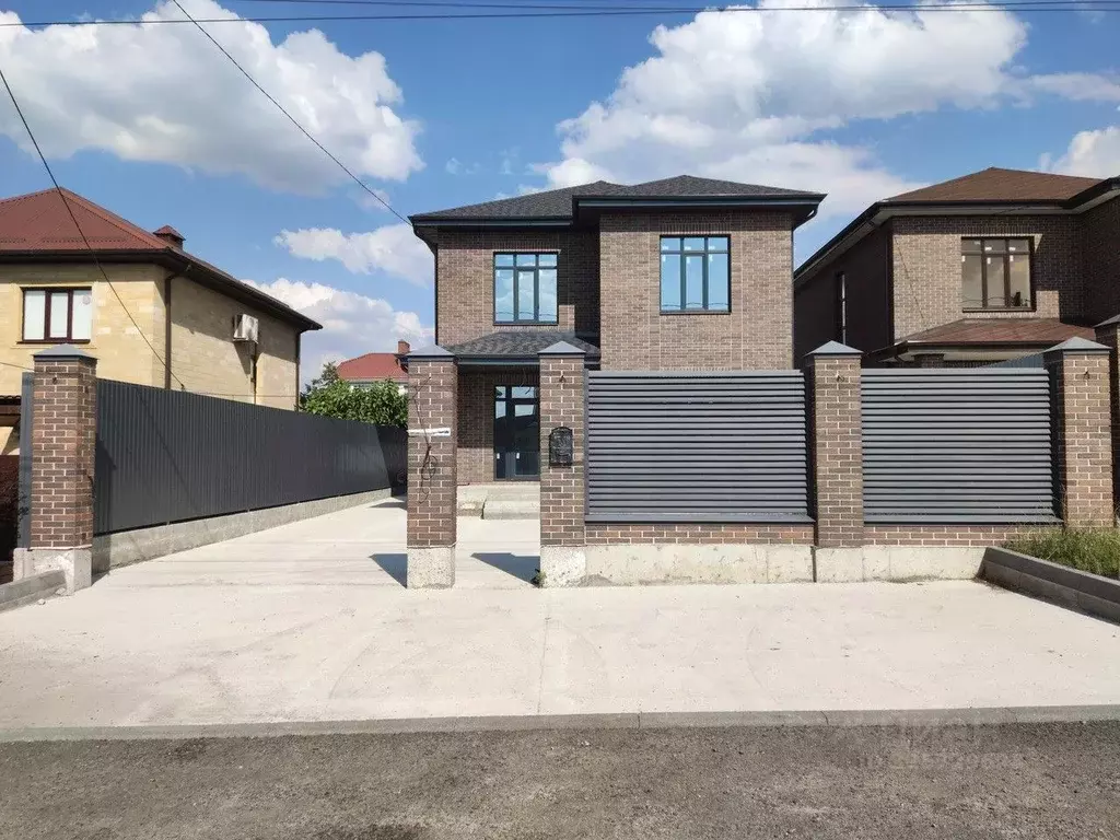 Дом в Ставропольский край, Шпаковский муниципальный округ, с. Татарка ... - Фото 1